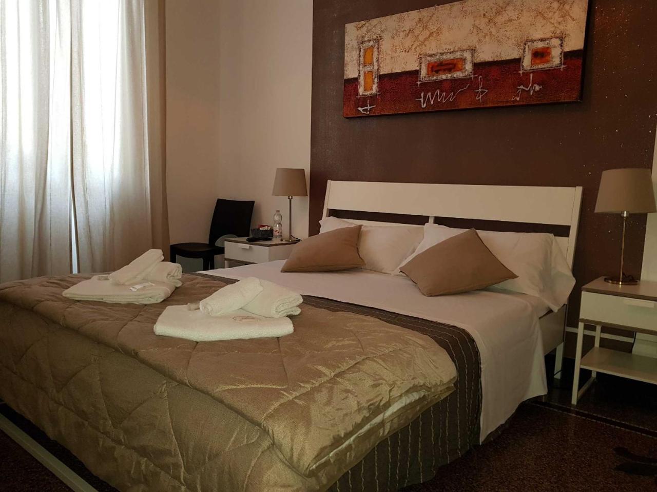 Central Rooms Genua Exterior foto